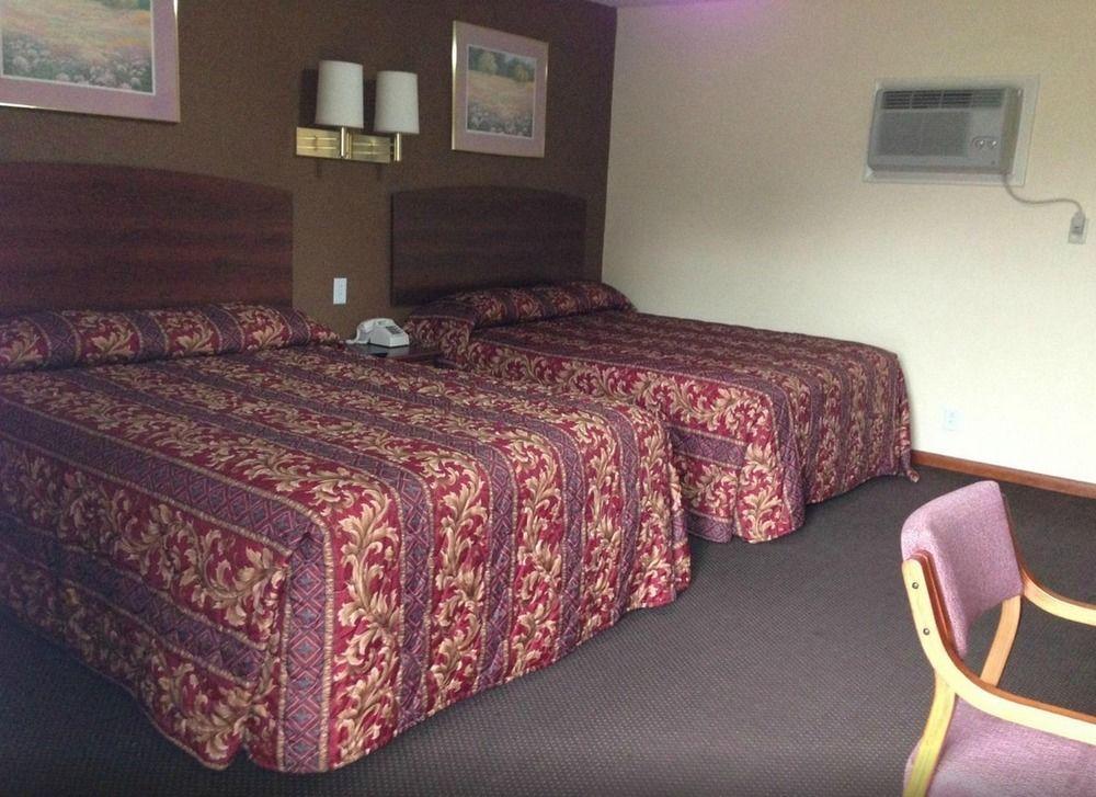 Budget Inn Oskaloosa Bagian luar foto
