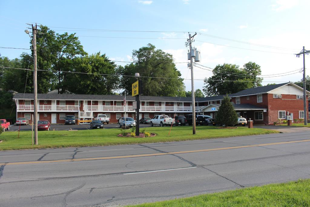 Budget Inn Oskaloosa Bagian luar foto